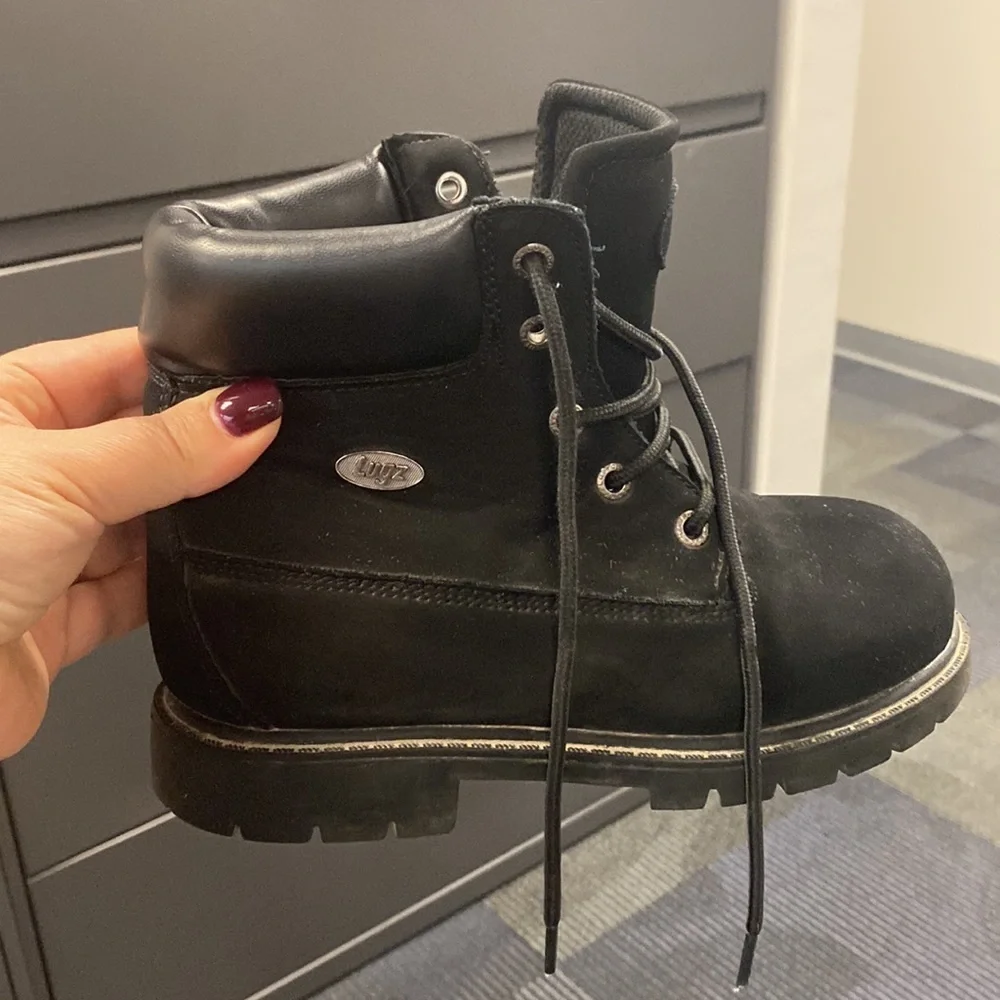 LUGS black lace up chukka boots little boys kids youth size 1.5